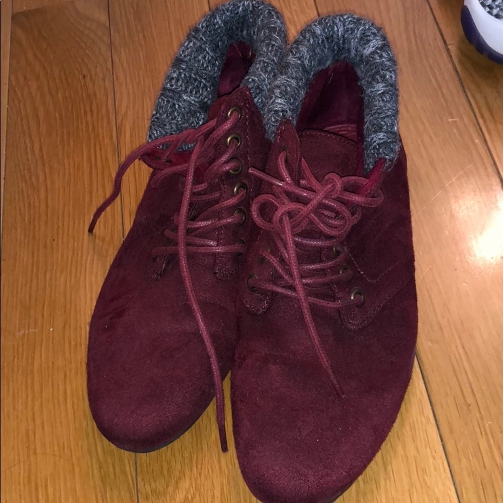 Shoe
